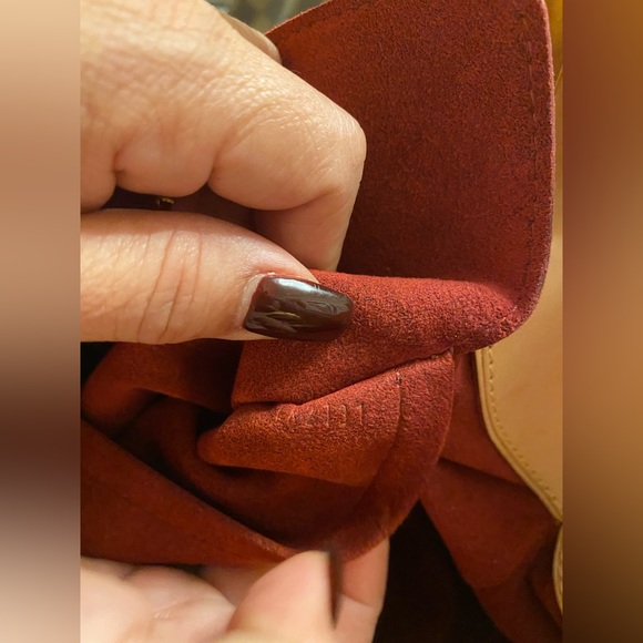 100% Authentic Louis Vuitton Judy MM - Picture 3 of 4